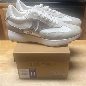 Steve Madden White and Silver Women's Sneakers